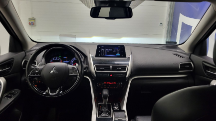 Zdjęcie przedmiotu: Mitsubishi Eclipse Cross 1.5 T GPF Instyle CVT 4WD