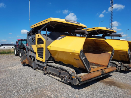 Zdjęcie przedmiotu: VOLVO P6820C asphalt paver