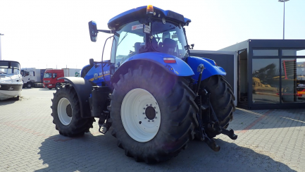 Zdjęcie przedmiotu: NEW HOLLAND T7.230 AutoCommand agricultural tractor