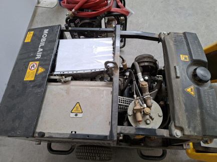 Zdjęcie przedmiotu: KAESER M17 Portable Screw Compressor