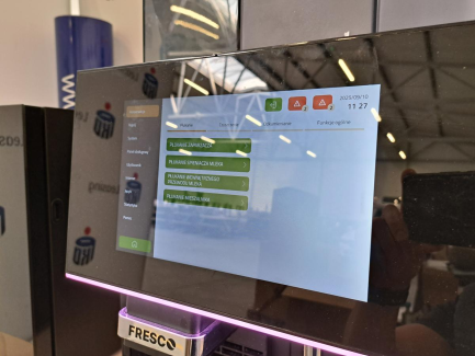 Zdjęcie przedmiotu: Ekspres ciśnieniowy do kawy FRESCO X580C + Lodówka MILK COOLER C5