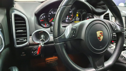 Zdjęcie przedmiotu: Porsche Cayenne Platinum Edition