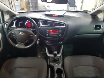 Zdjęcie przedmiotu: Kia CEE'D 1.6 CRDi M