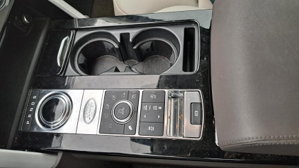 Zdjęcie przedmiotu: LAND ROVER Discovery 2.0 SD4 E6