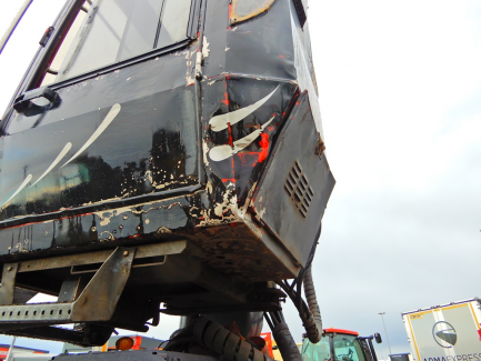 Zdjęcie przedmiotu: AUCTION OF THE DAY Volvo FH 16 700 6x4 Globetrotter Euro 5 with BERGS FOGEN timber body with JONSERED 1080 crane