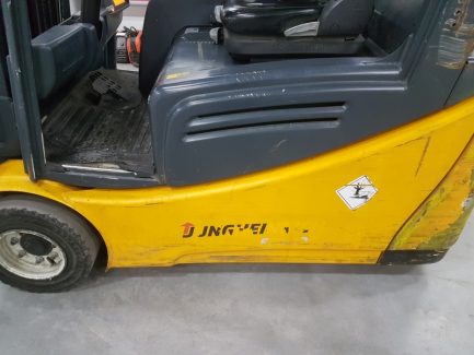 Zdjęcie przedmiotu: W&oacute;zek widłowy Jungheirich EFG220 GE115-310ZT