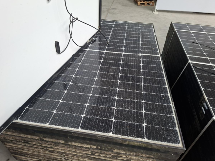 Zdjęcie przedmiotu: Elementy instalacji fotowoltaicznej o mocy 20,28 kWp JASOLAR JAM60S20-390/MR