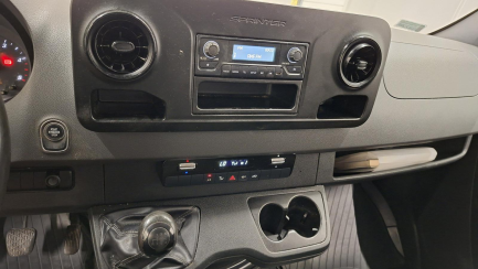 Zdjęcie przedmiotu: MERCEDES-BENZ/IGLOPOL SPRINTER E6 3.5t