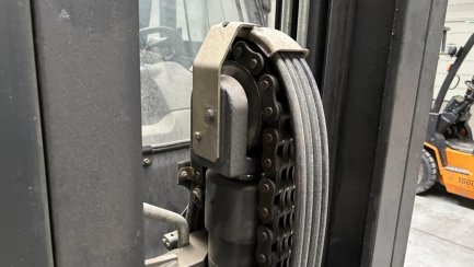 Zdjęcie przedmiotu: Spalinowy w&oacute;zek widłowy Linde H50T-02 