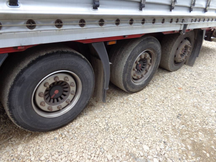 Zdjęcie przedmiotu: AUCTION OF THE DAY WIELTON NS3K Curtain trailer