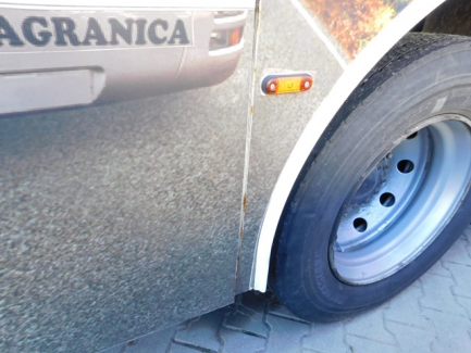 Zdjęcie przedmiotu: Renault Carrier Medium LR 210