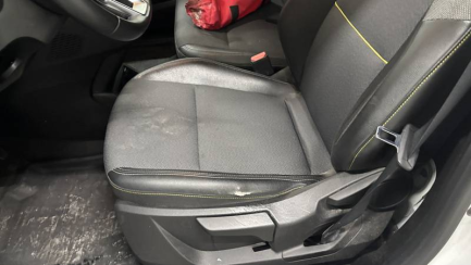 Zdjęcie przedmiotu: Renault Kangoo  IV Van 1.5 Blue dCi E6d/e 2.3t L2 Extra EDC