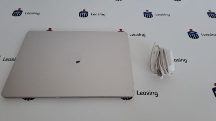 Zdjęcie przedmiotu: Laptop APPLE MacBook Air 2024 13.6" M3 16GB RAM 512GB SSD macOS Księżycowa poświata