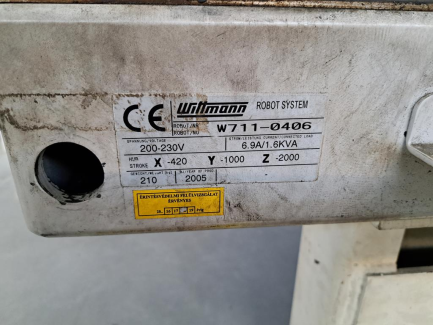 Zdjęcie przedmiotu: WITTMANN W711 linear robot designed to work with an injection molding machine