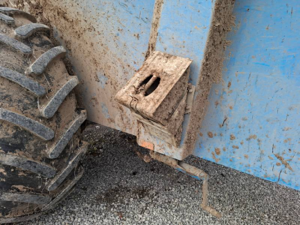 Zdjęcie przedmiotu: Rozrzutnik obornika EUROMILK BUFFALO RX 1250