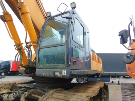 Zdjęcie przedmiotu: Hyundai Heavy Industries CO tracked excavator. LTD. R500LC - 7A