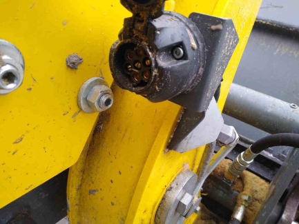 Zdjęcie przedmiotu: KRAMER 5085T / 353 telehandler