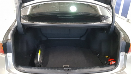 Zdjęcie przedmiotu: Lexus IS200T sedan