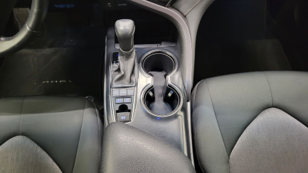 Zdjęcie przedmiotu: Toyota Camry 2.5 Hybrid Prestige CVT