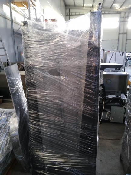 Zdjęcie przedmiotu: Cryogenic chamber P.P.H JUKA KRIOSAUNA 0104-1 + Tank for liquid nitrogen