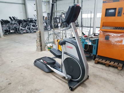 Zdjęcie przedmiotu: STAR TRAC sports equipment set 1x TREADMILL + 3x ORBITREK