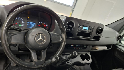 Zdjęcie przedmiotu: MERCEDES-BENZ/IGLOPOL SPRINTER E6 3.5t