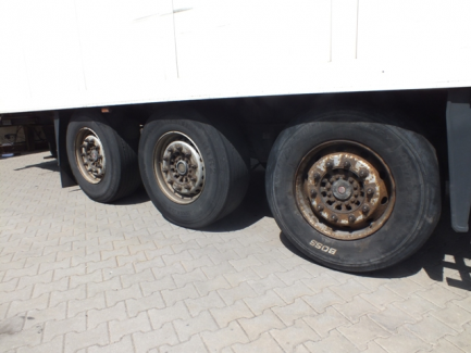 Zdjęcie przedmiotu: SCHMITZ CARGOBULL SK0 24 / L-13.4FP80 / 60 isothermal semi-trailer