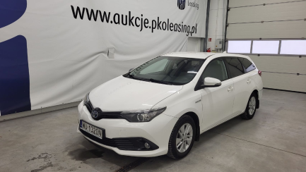 Toyota Auris Hybrid 135 Active + LPG