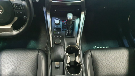 Zdjęcie przedmiotu: Lexus Nx SUV