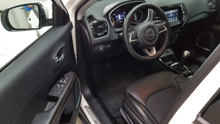 Zdjęcie przedmiotu: Jeep Compass