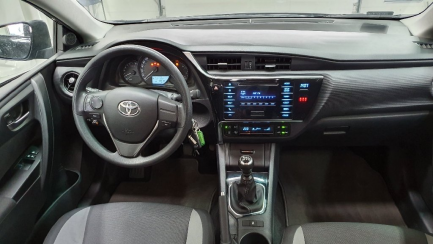 Zdjęcie przedmiotu: Toyota Auris 1.33 VVT-i Active