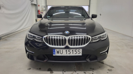 Zdjęcie przedmiotu: BMW 330i Luxury Line aut