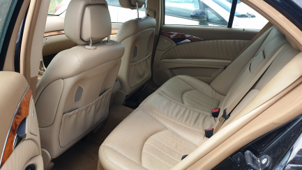 Zdjęcie przedmiotu: Пропозиція на сміття седана Mercedes-Benz E