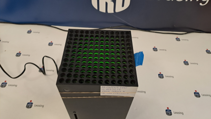 Zdjęcie przedmiotu: Консоль MICROSOFT XBOX Series X з Blu-ray приводом 4K UHD