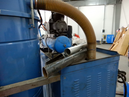 Zdjęcie przedmiotu: Vacuum cleaner DELFIN MANUFACTURERS OF INDUSTRIAL VACUUMS HEAVY DUTY ASDG300SEPN