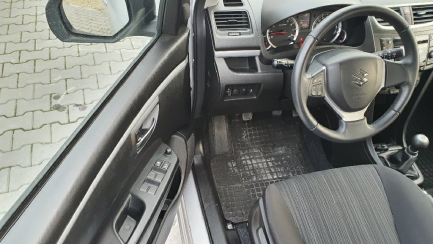 Zdjęcie przedmiotu: Suzuki Swift Hatchback