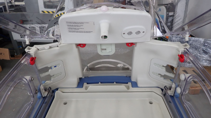 Zdjęcie przedmiotu: Closed incubator for premature babies and sick newborns DRAGER Caleo