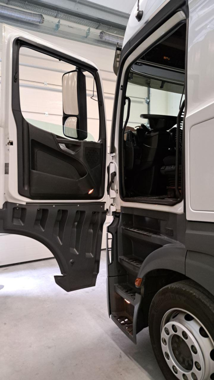 Zdjęcie przedmiotu: Mercedes-Benz Actros E6 18.0t