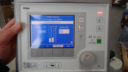 Zdjęcie przedmiotu: Closed incubator for premature babies and sick newborns DRAGER Caleo