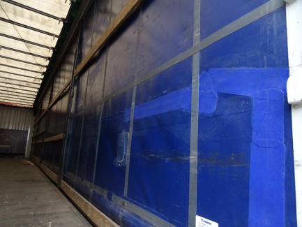 Zdjęcie przedmiotu: KRONE SD curtain semi-trailer