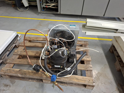 Zdjęcie przedmiotu: Elementy komory chłodniczej o wymiarach 4000x2400x2200 mm