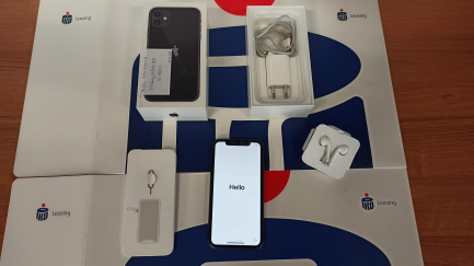 Zdjęcie przedmiotu: Apple iPhone 11 smartphone, 64 GB - black MWLT2PM / A