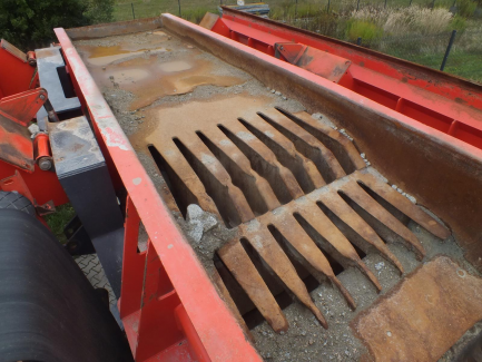 Zdjęcie przedmiotu: SANDVIK QJ341 self-propelled jaw crusher