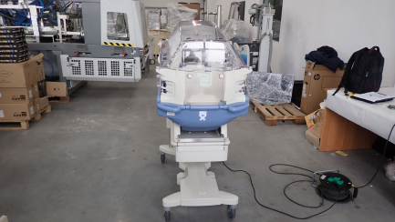 Zdjęcie przedmiotu: Closed incubator for premature babies and sick newborns DRAGER Caleo