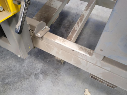 Zdjęcie przedmiotu: Pneumatic press for mounting PMJ-SZ drawers