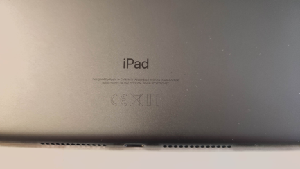 Zdjęcie przedmiotu: Apple iPad 10.2'' 64GB Wi-Fi Tablet (9th Gen.) (Space Gray) Manufacturer Code: MK2K3FD/A + Apple Pencil (2nd Gen.) Manufacturer Code: MU8F2ZM/A