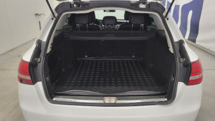 Zdjęcie przedmiotu: Mercedes-benz C 200 4-Matic 7G-TRONIC