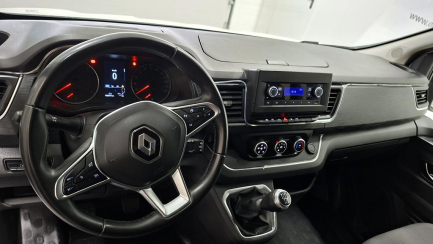Zdjęcie przedmiotu: RENAULT/CARPOL Trafic Combi 2.0 dCi L2 Equilibre E6d 3.1t