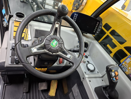 Zdjęcie przedmiotu: DIECI XSC192 telescopic handler (APOLLO 26.6)