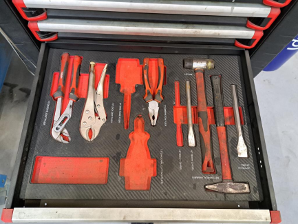 Zdjęcie przedmiotu: Workshop equipment set